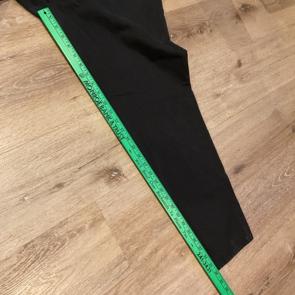 Venezia Jeans - Flat Front Black Pants - Ladies Size 16 - Picture 8 of 12